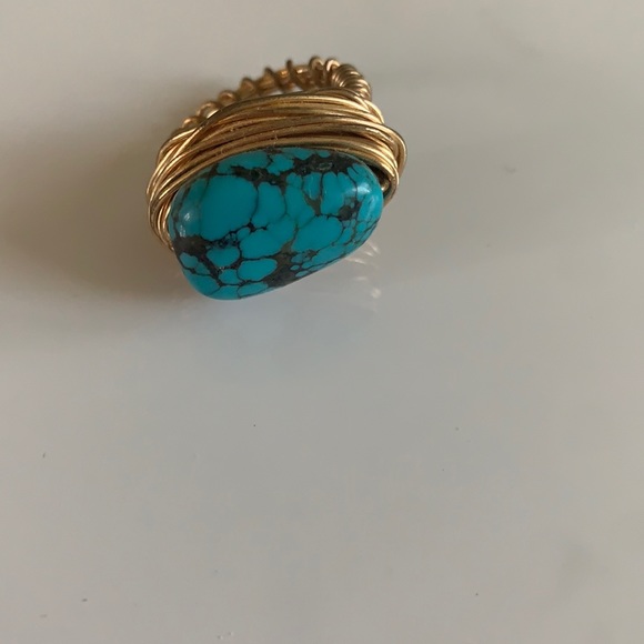 Gorgeous statement ring - Picture 2 of 4